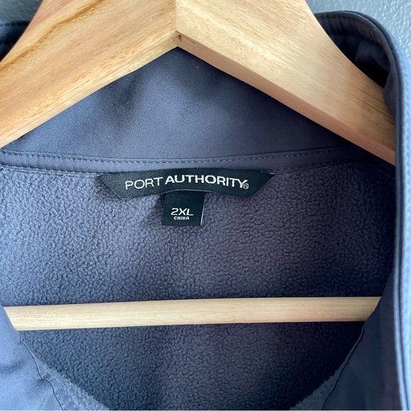 Pursuit Logo Embroidered Port Authority Windproof Vest - Picture 4 of 6